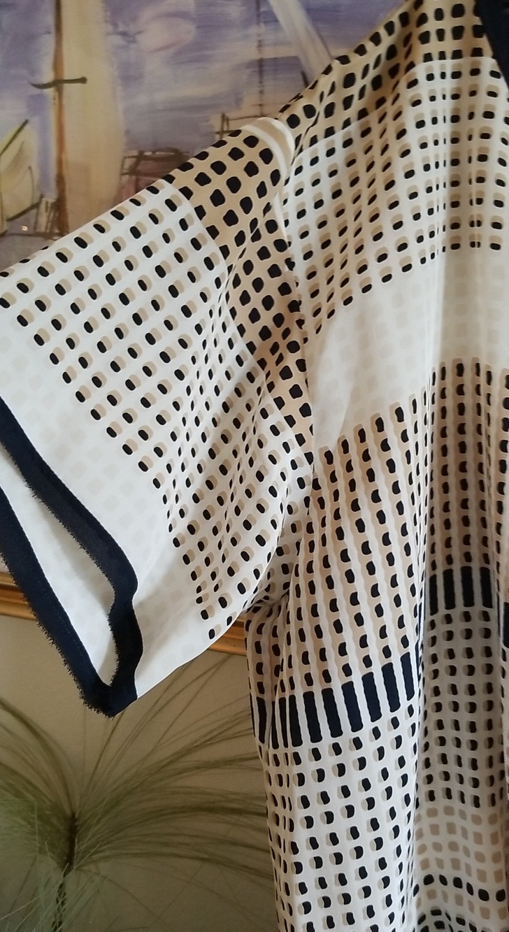 Vince Silk Top - Picture 4 of 8